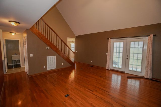 776 Rock Springs Rd, Castalian Springs, TN 37031