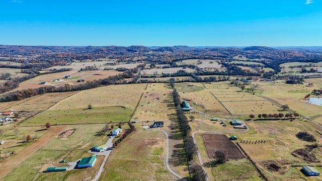 776 Rock Springs Rd, Castalian Springs, TN 37031