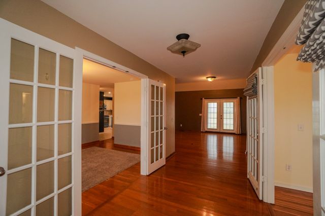 776 Rock Springs Rd, Castalian Springs, TN 37031