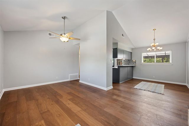 8500 Woodstone Dr, Austin, TX 78757