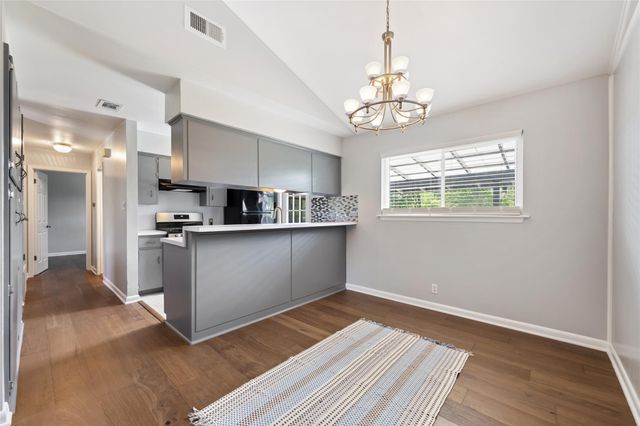 8500 Woodstone Dr, Austin, TX 78757