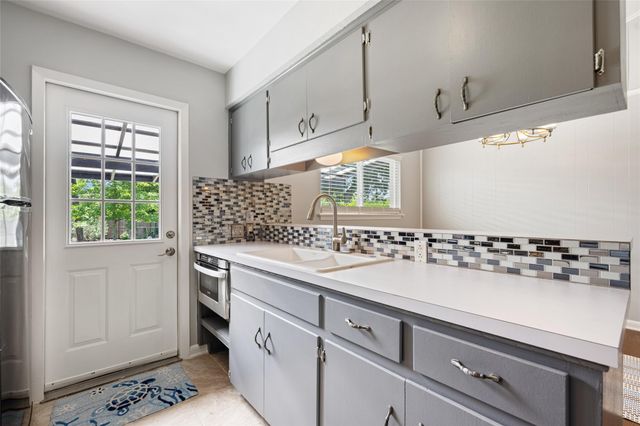 8500 Woodstone Dr, Austin, TX 78757