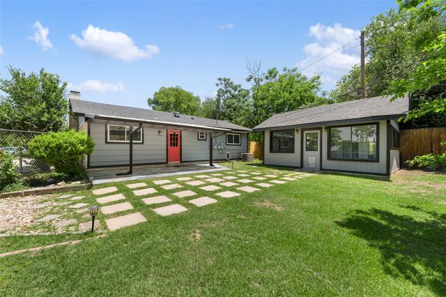 8500 Woodstone Dr, Austin, TX 78757