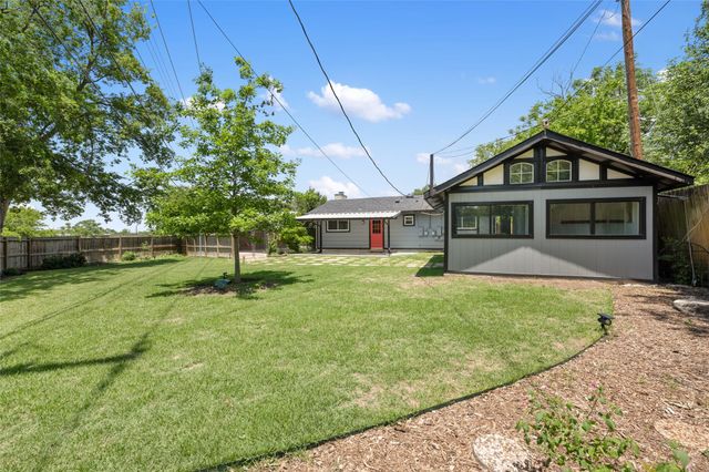 8500 Woodstone Dr, Austin, TX 78757
