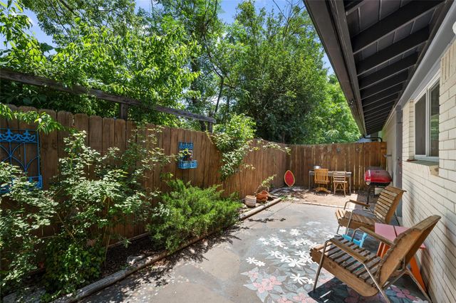 8500 Woodstone Dr, Austin, TX 78757