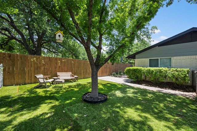 8500 Woodstone Dr, Austin, TX 78757