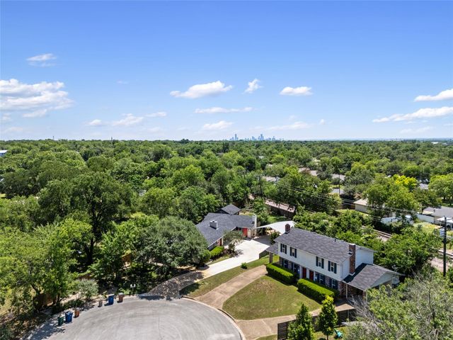 8500 Woodstone Dr, Austin, TX 78757