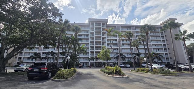 2671 S Course Drive 806, Pompano Beach, FL 33069