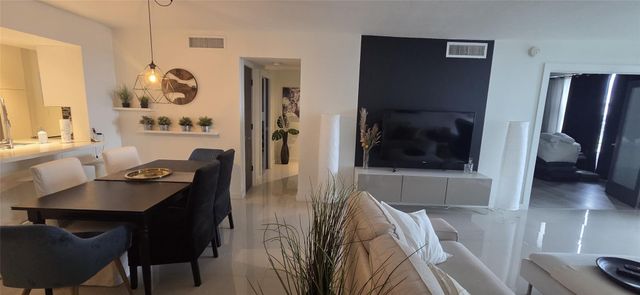 2671 S Course Drive 806, Pompano Beach, FL 33069