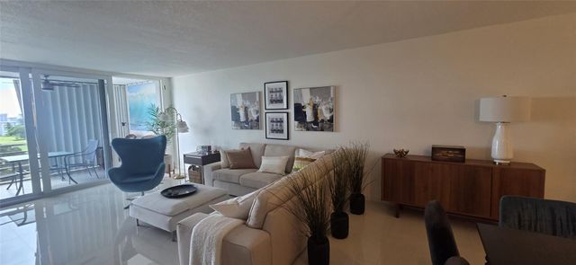2671 S Course Drive 806, Pompano Beach, FL 33069