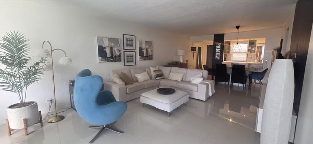 2671 S Course Drive 806, Pompano Beach, FL 33069