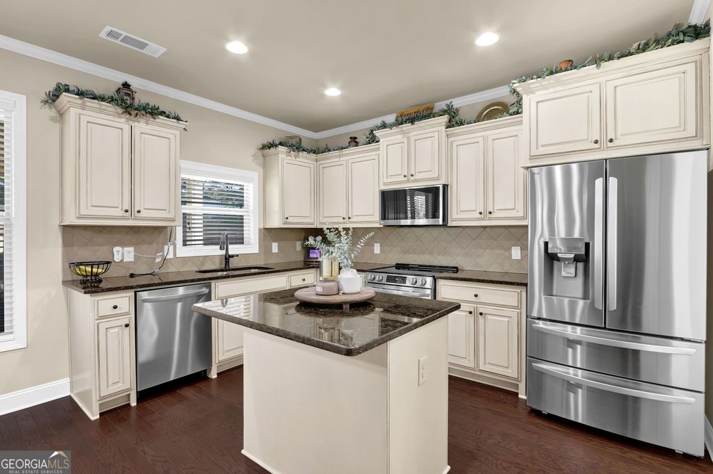 2111 Line Drive, Lawrenceville, GA 30043 — photo 3