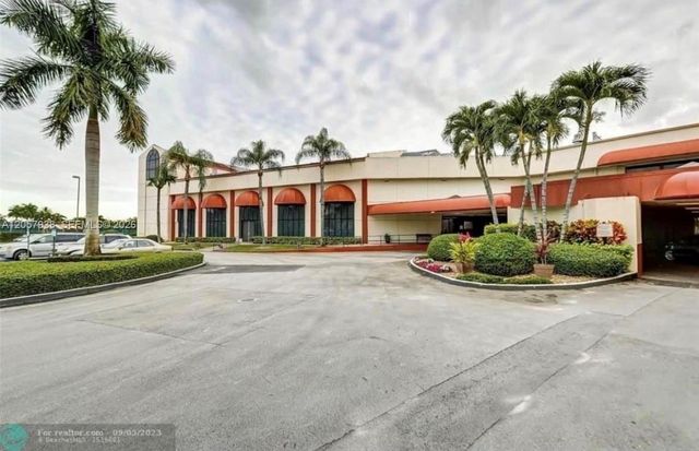 8900 Washington Boulevard 103B, Pembroke Pines, FL 33025