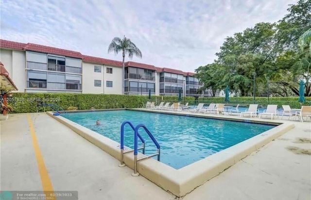 8900 Washington Boulevard 103B, Pembroke Pines, FL 33025