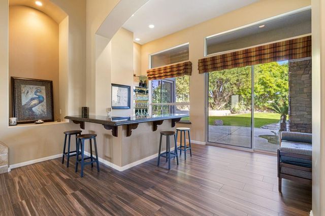 352 Crest Lake Drive, Palm Desert, CA 92211