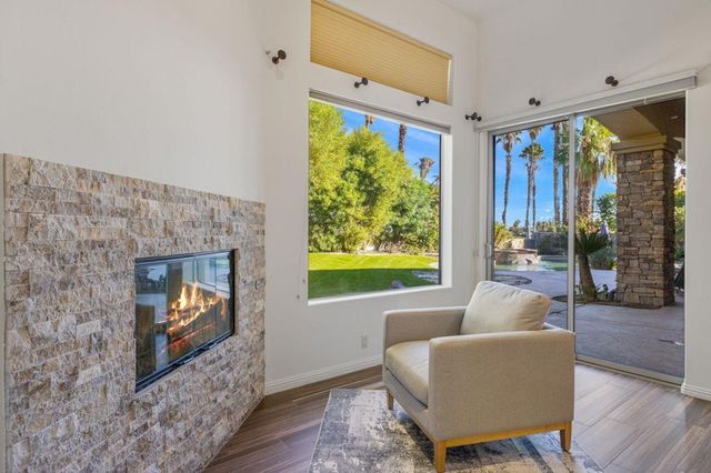 352 Crest Lake Drive, Palm Desert, CA 92211