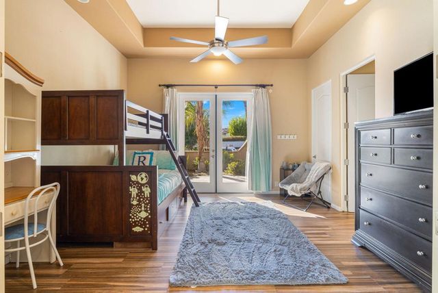 352 Crest Lake Drive, Palm Desert, CA 92211