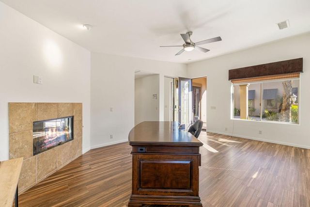 352 Crest Lake Drive, Palm Desert, CA 92211