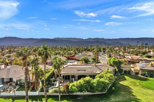 352 Crest Lake Drive, Palm Desert, CA 92211
