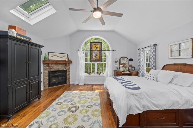 25547 Lake Road, Bay Village, OH 44140