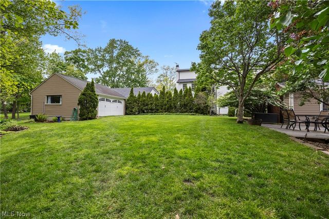 25547 Lake Road, Bay Village, OH 44140