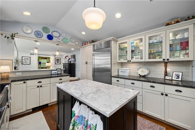 25547 Lake Road, Bay Village, OH 44140