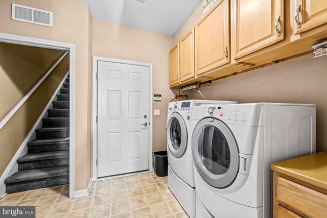 64 VILLA DR, Warminster, PA 18974