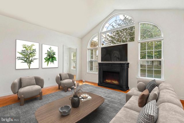 64 VILLA DR, Warminster, PA 18974