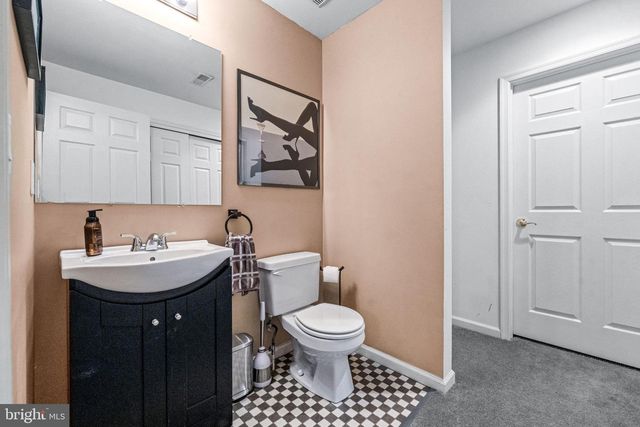 64 VILLA DR, Warminster, PA 18974