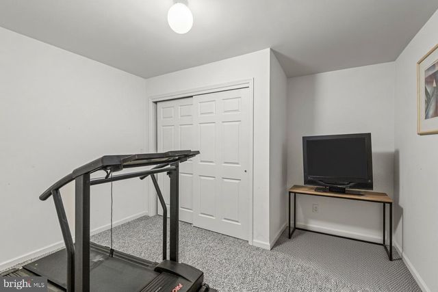 64 VILLA DR, Warminster, PA 18974