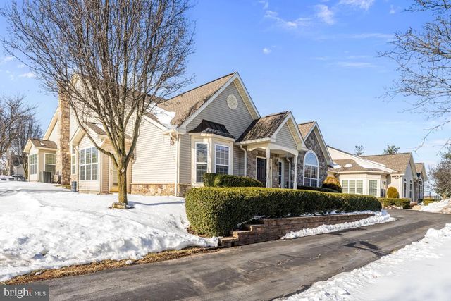 64 VILLA DR, Warminster, PA 18974