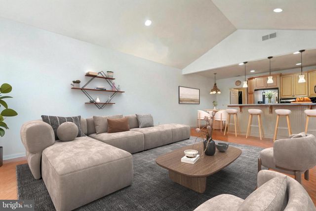 64 VILLA DR, Warminster, PA 18974