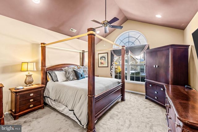 64 VILLA DR, Warminster, PA 18974