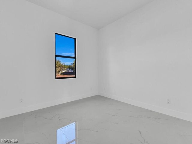 1839 Lockhaven CT, Lehigh Acres, FL 33972