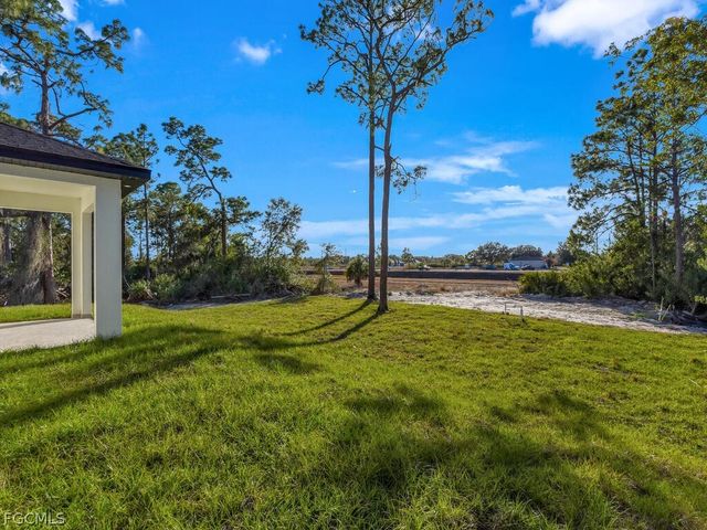 1839 Lockhaven CT, Lehigh Acres, FL 33972