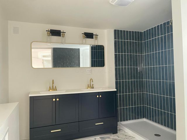 895 Studer Avenue, Columbus, OH 43206