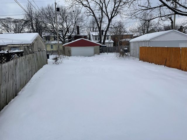 895 Studer Avenue, Columbus, OH 43206