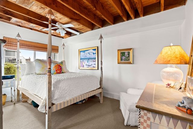 10 61st St 10, Newburyport, MA 01950