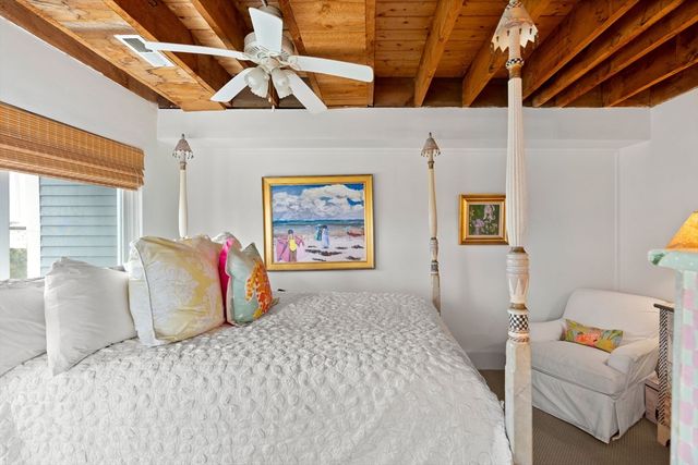 10 61st St 10, Newburyport, MA 01950