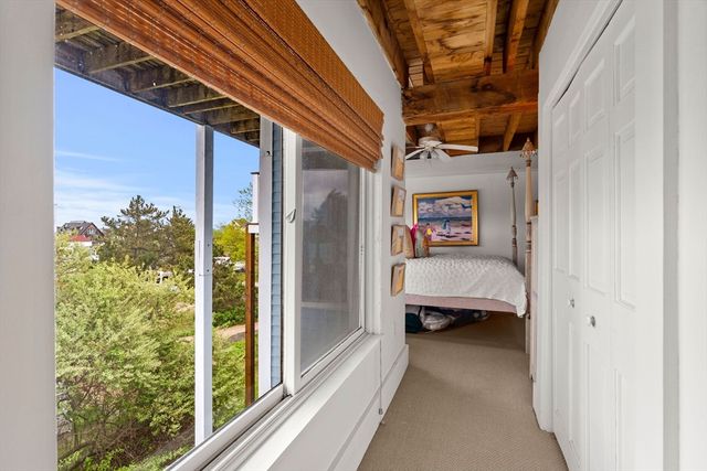 10 61st St 10, Newburyport, MA 01950