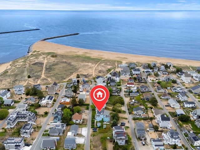 10 61st St 10, Newburyport, MA 01950