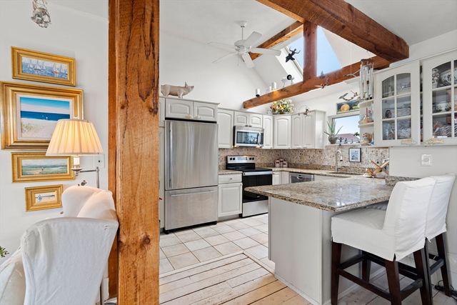 10 61st St 10, Newburyport, MA 01950