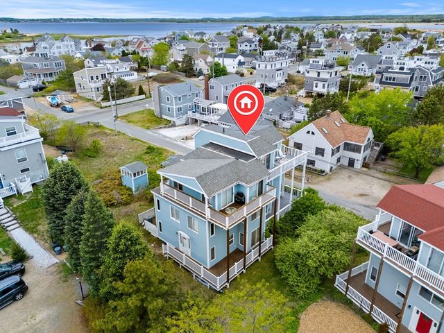 10 61st St 10, Newburyport, MA 01950