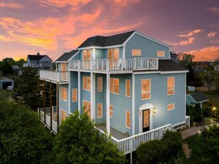 10 61st St 10, Newburyport, MA 01950