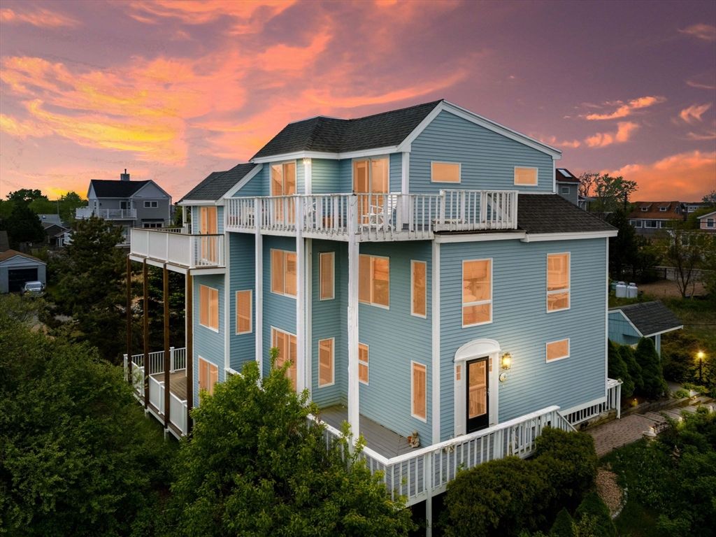 10 61st St 10, Newburyport, MA 01950