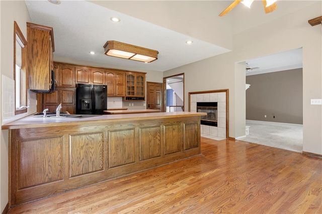 7706 N Montgall Avenue, Kansas City, MO 64119