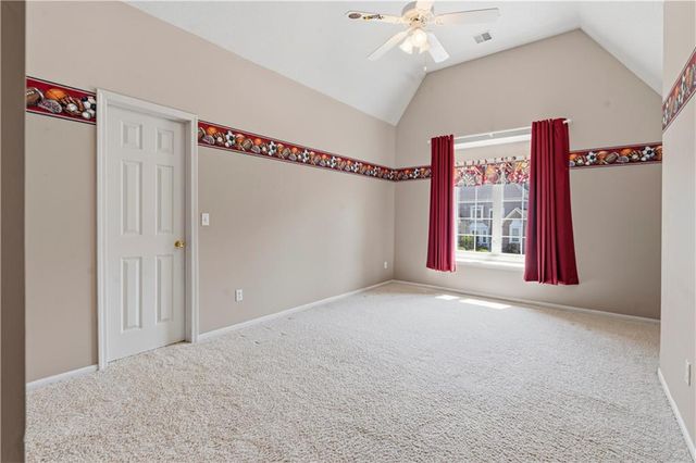 7706 N Montgall Avenue, Kansas City, MO 64119
