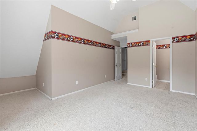7706 N Montgall Avenue, Kansas City, MO 64119