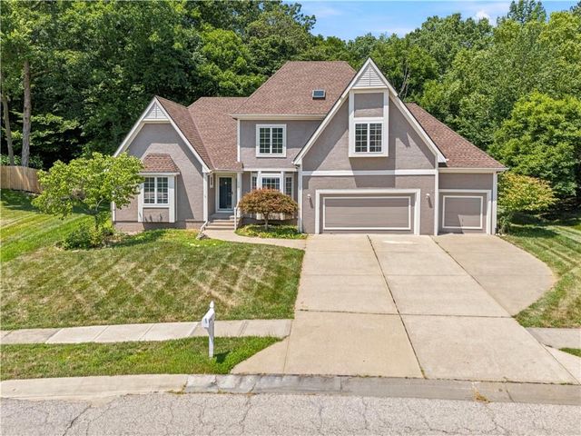 7706 N Montgall Avenue, Kansas City, MO 64119