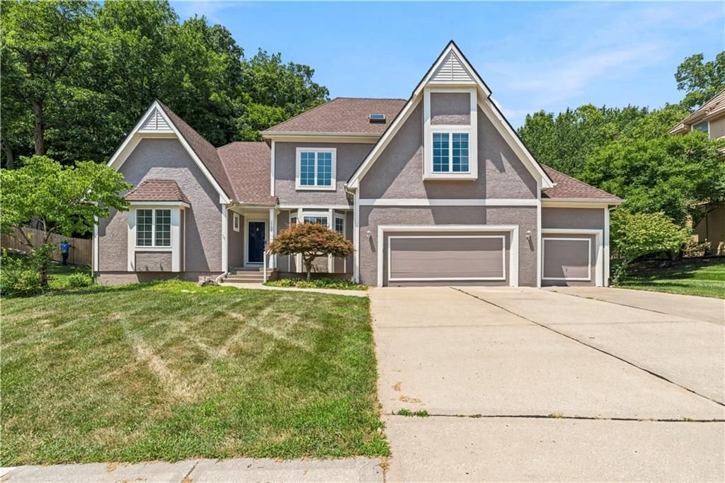 7706 N Montgall Avenue, Kansas City, MO 64119